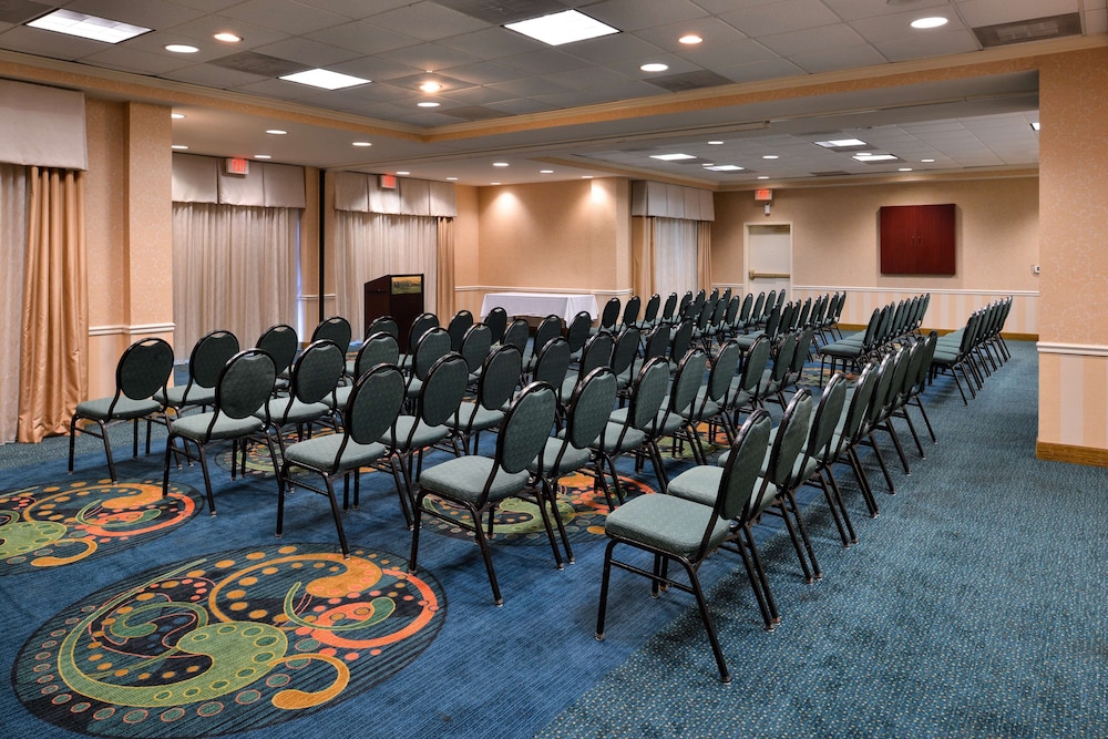 Hilton Garden Inn Columbia, MD 55/61