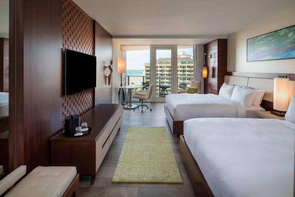 Plus, Guest Room, 2 Queen Beds, Gulf View, Balcony