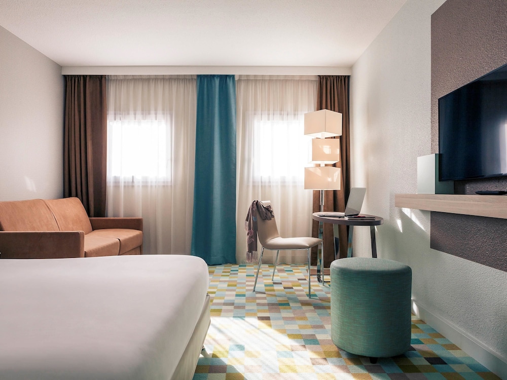 Mercure Marne la vallee Bussy St Georges 12/52