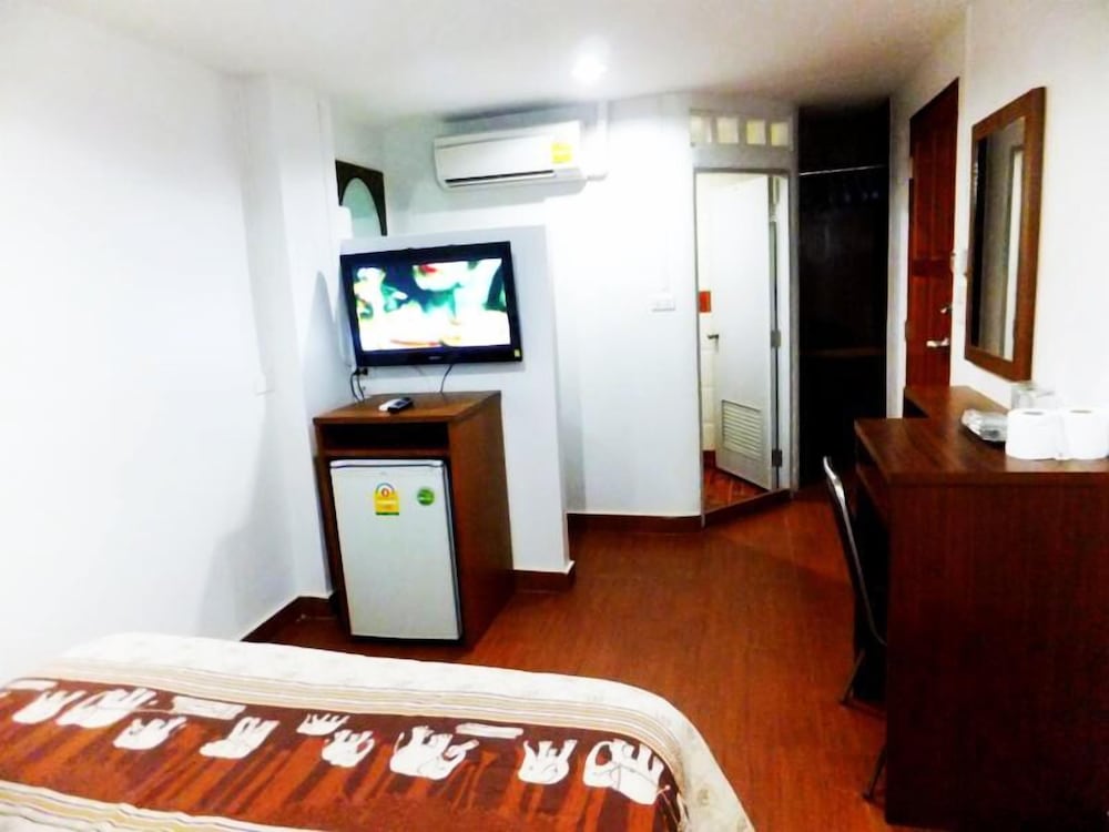 Orchid Inn 14/31