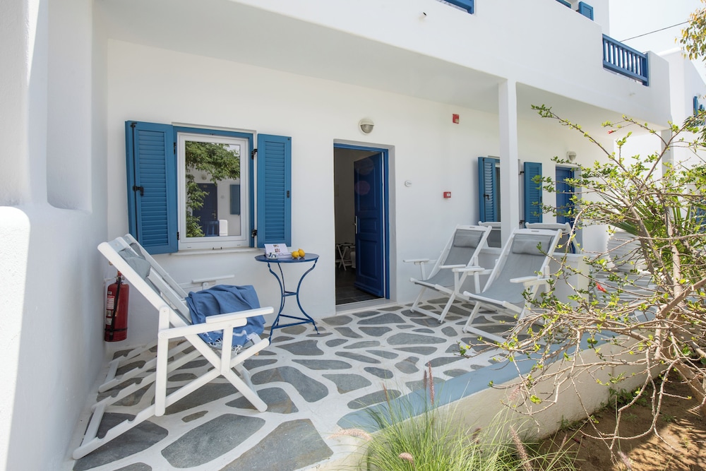 Acrogiali Beach Hotel 61/70