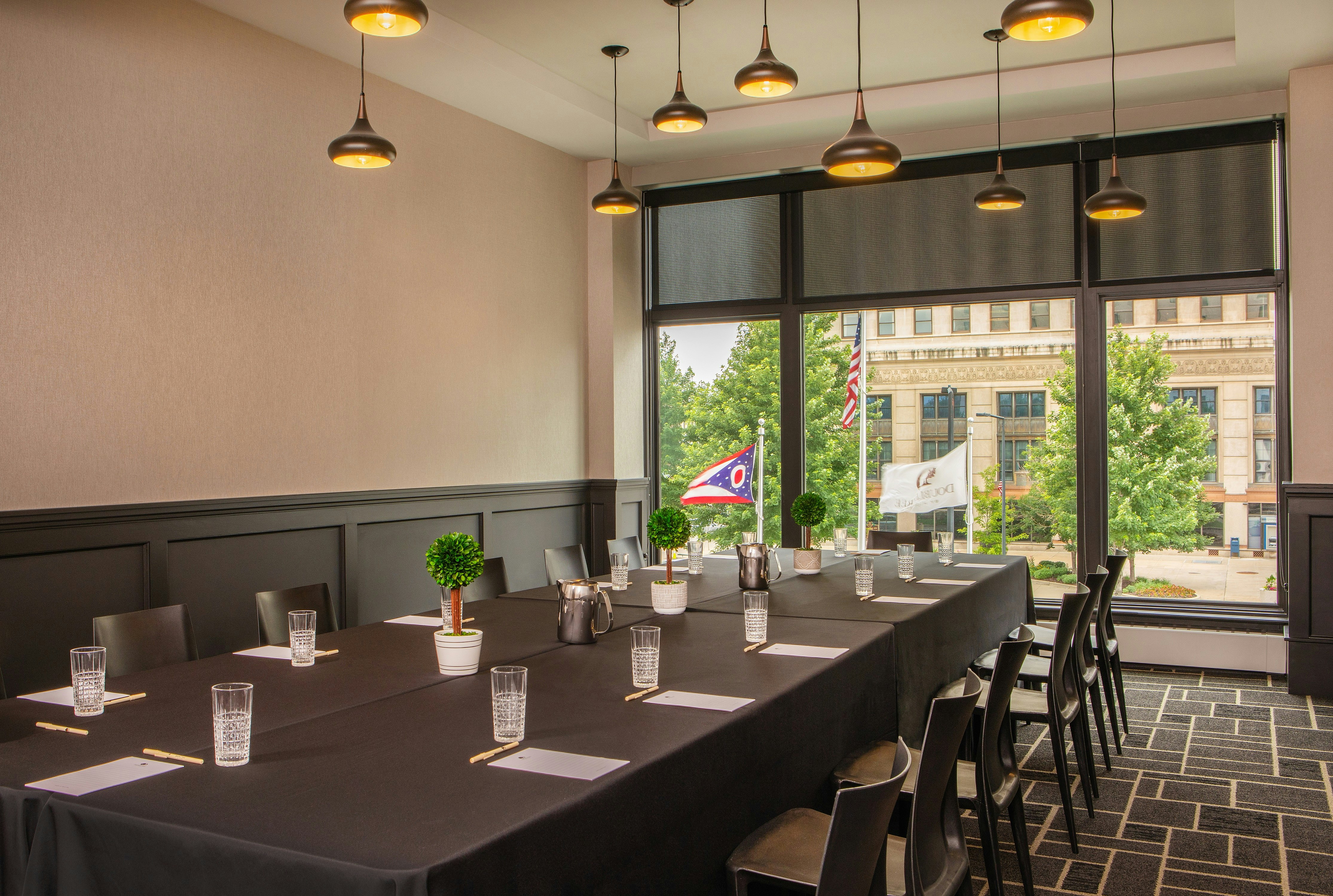 DoubleTree by Hilton Youngstown Downtown 26/46