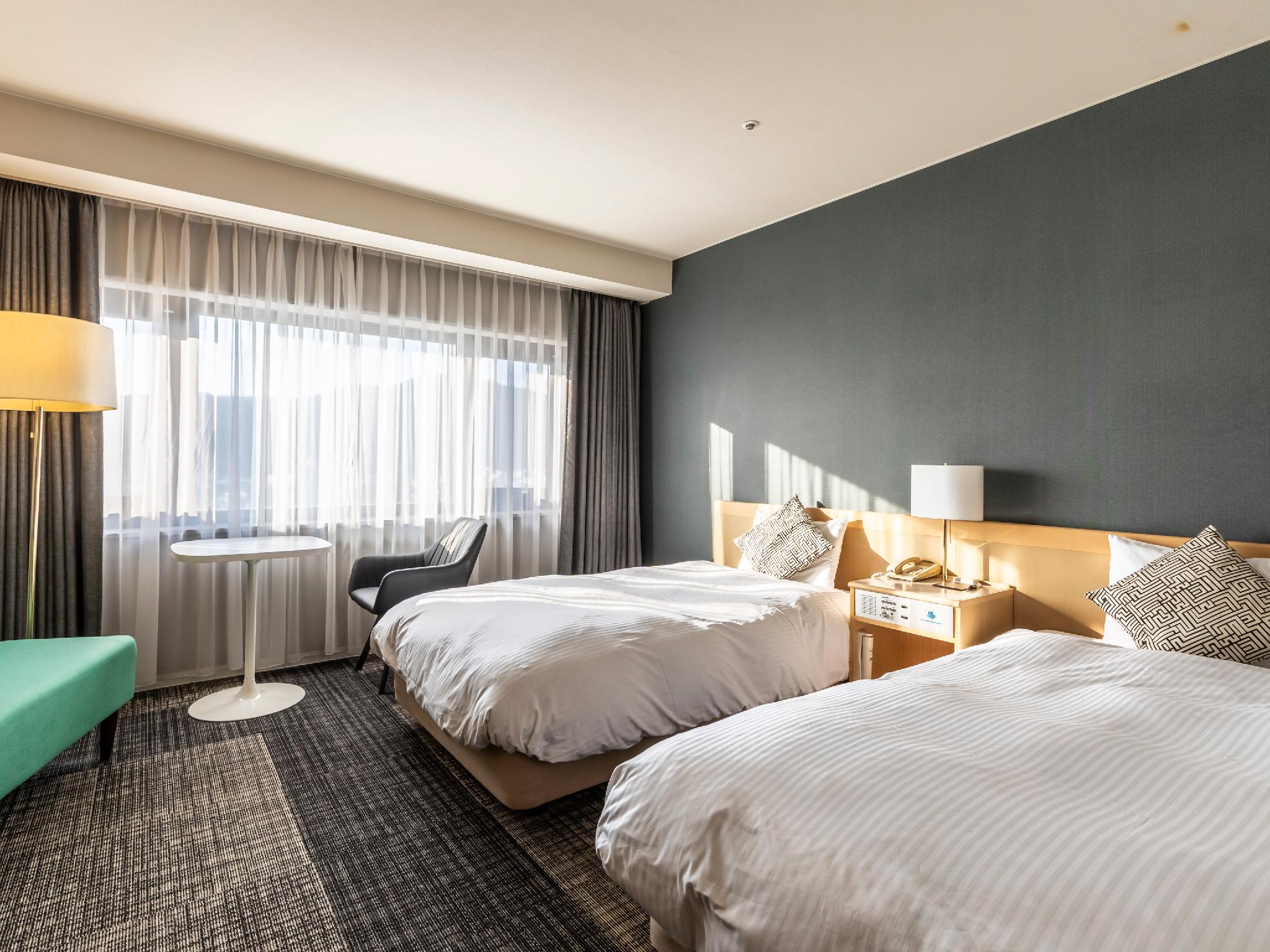 Semi Room, 2 Semi Double Beds