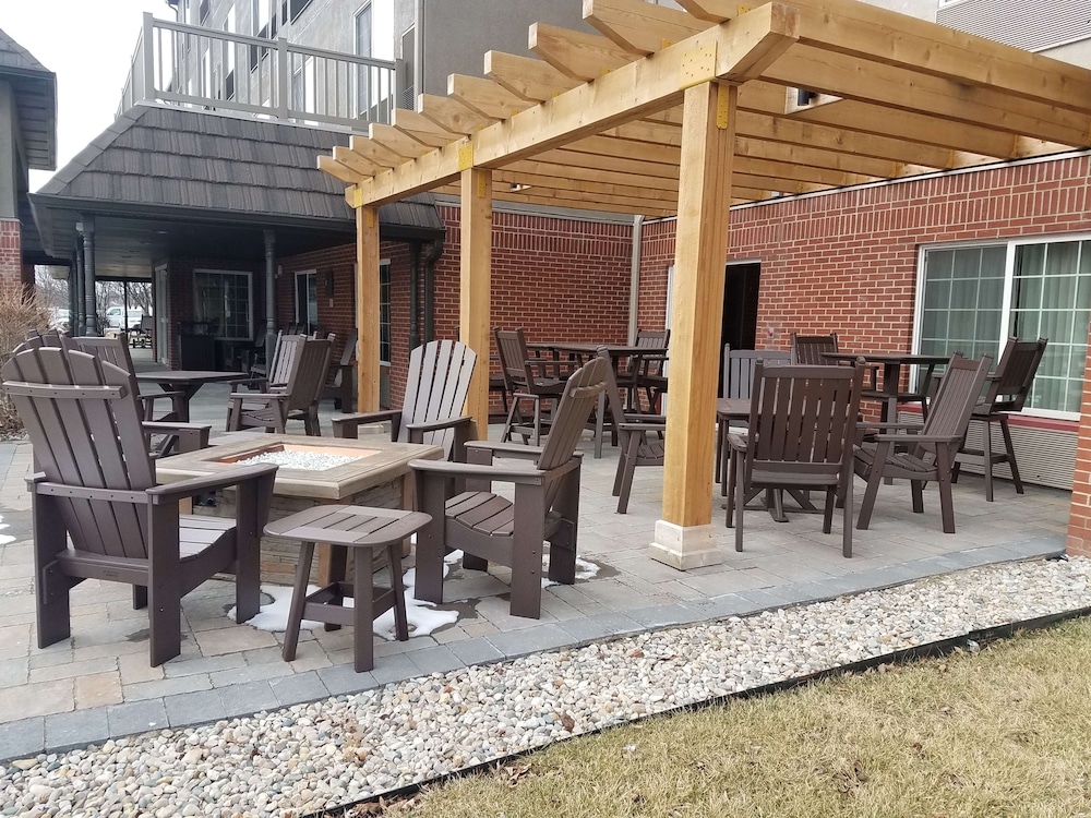 Country Inn Suites By Radisson Indianapolis Airport South In 18/24