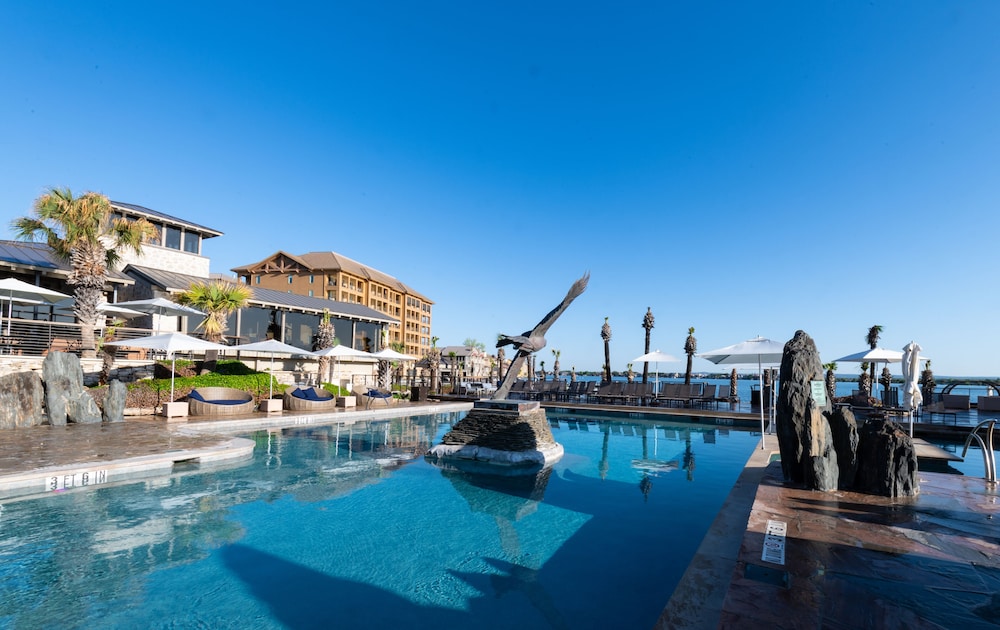 Horseshoe Bay Resort 3/66