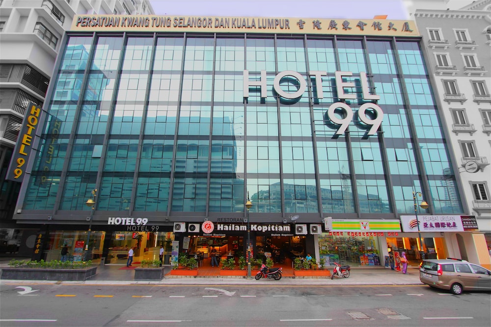 HOTEL 99 PUDU photo1