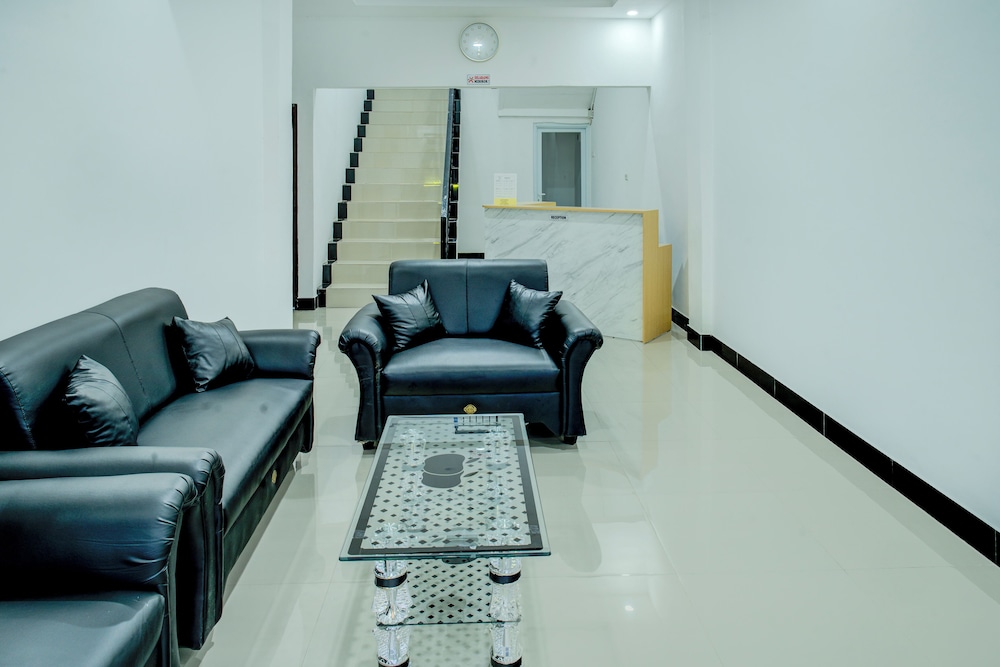 Hotel O Makassar Near Bandara Sultan Hasanuddin Formerly 88 Inn Maros 23/25