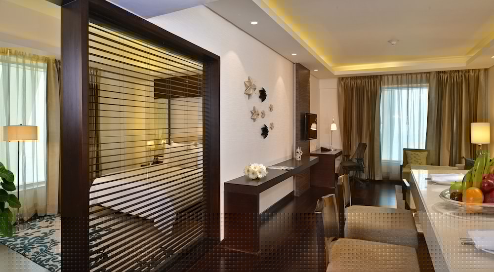 DoubleTree by Hilton Gurugram Baani Square 11/47