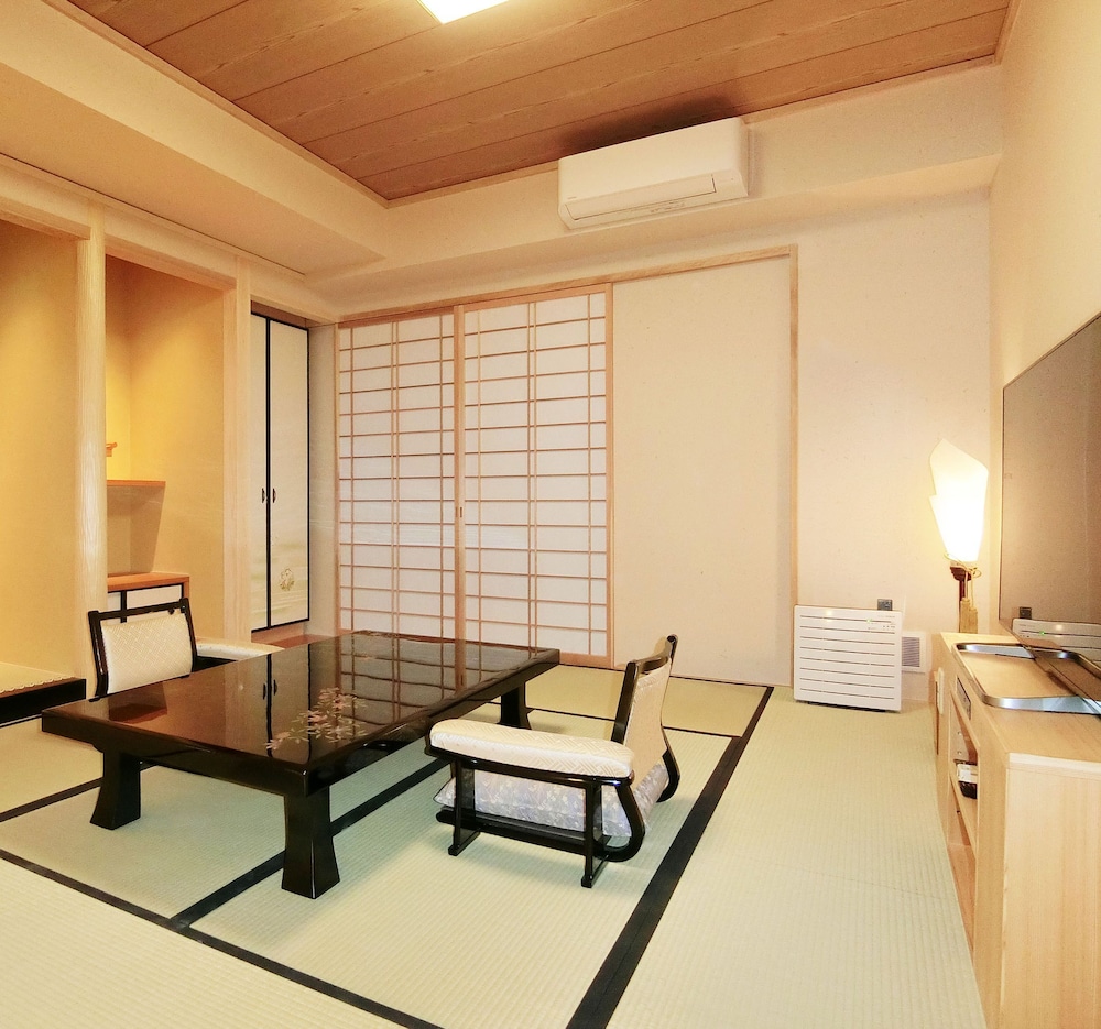 Ryokan Kanade 40/63