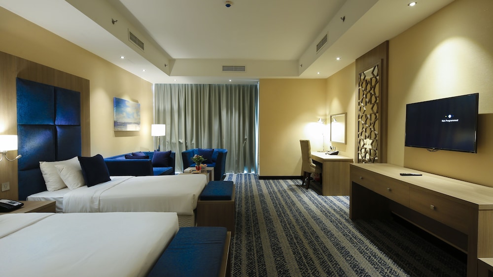 The Castle Premium Hotel 15/45