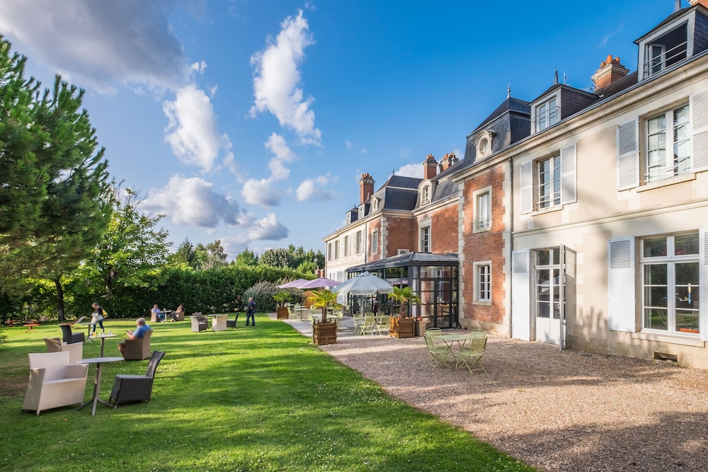 Hotel the Originals Domaine Des Thomeaux 45/50