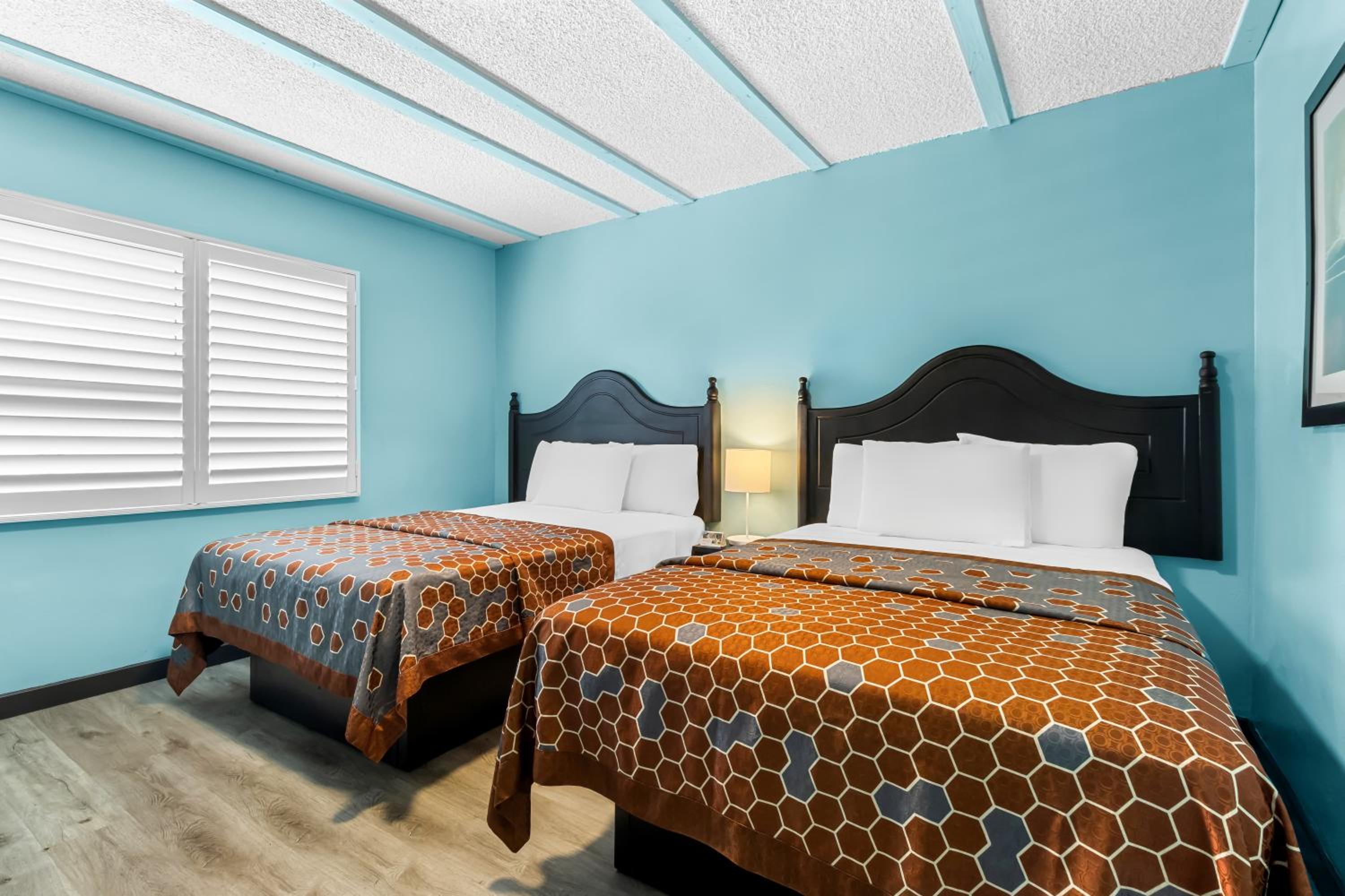 ROOM, 2 QUEEN BEDS