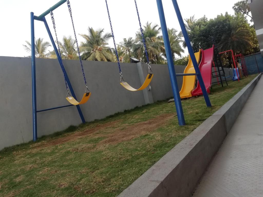 Rainbow Resort 32/38