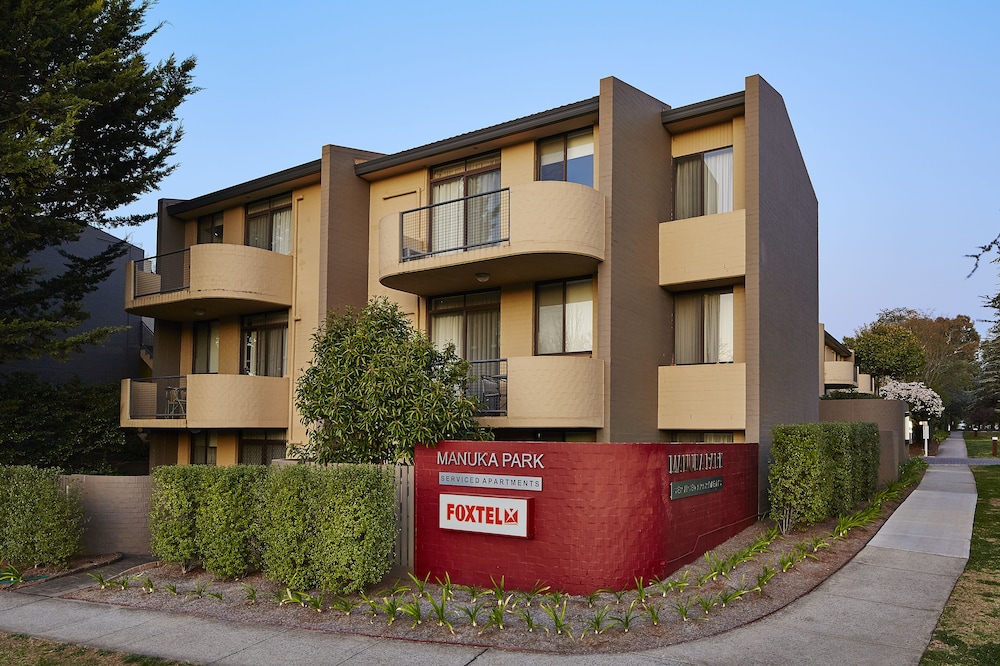 MANUKA PARK SERVICED APARTMENTS 2/58