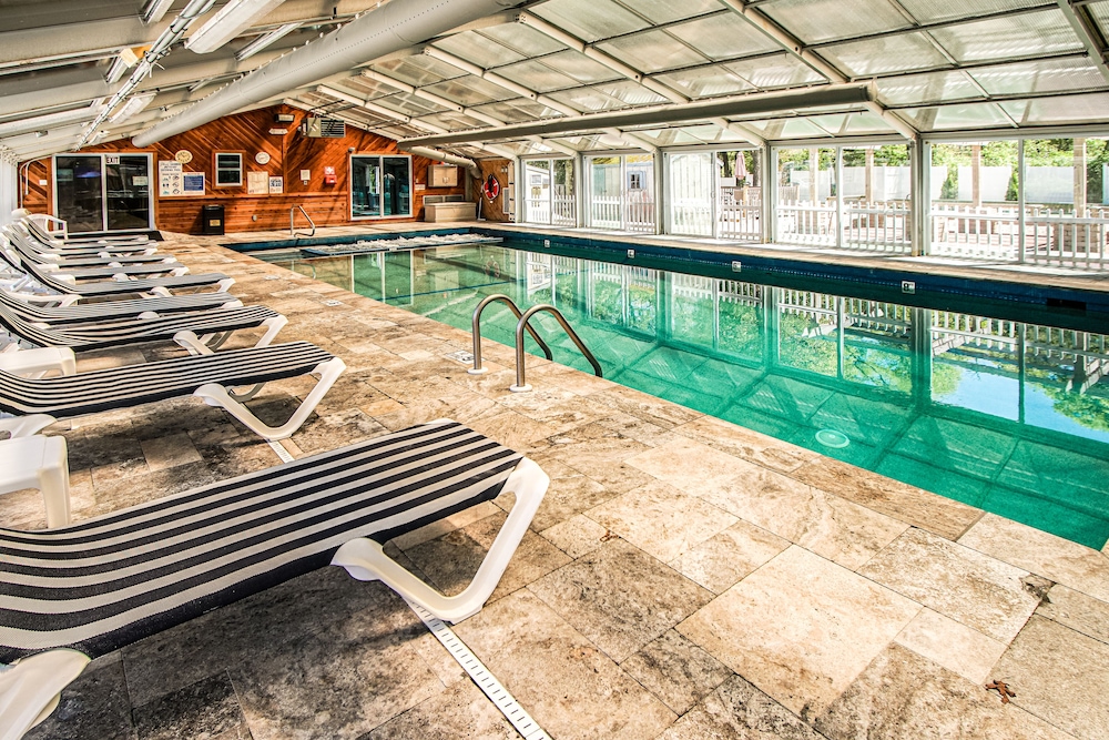 Cape Winds Resort 24/46