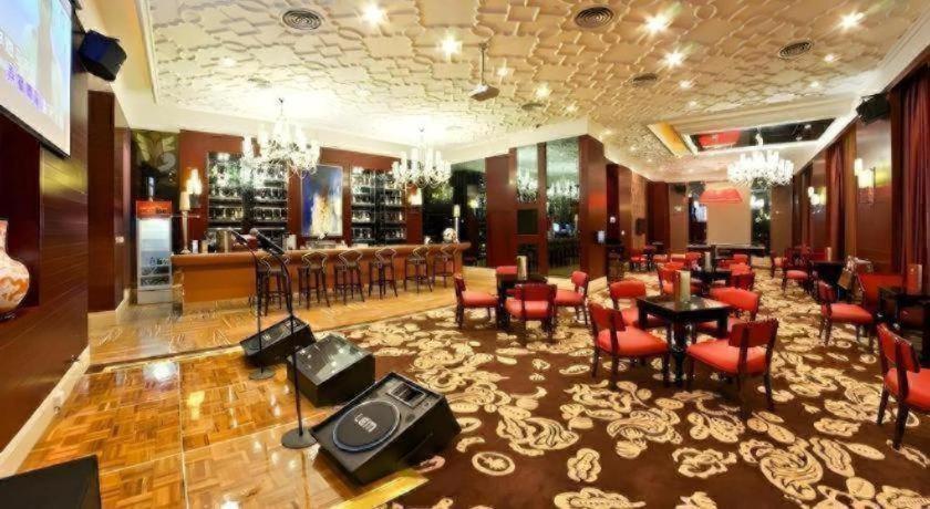 Babylon Hotel 35/53