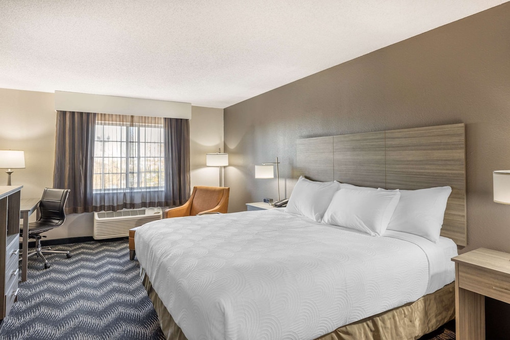 Comfort, King Bed