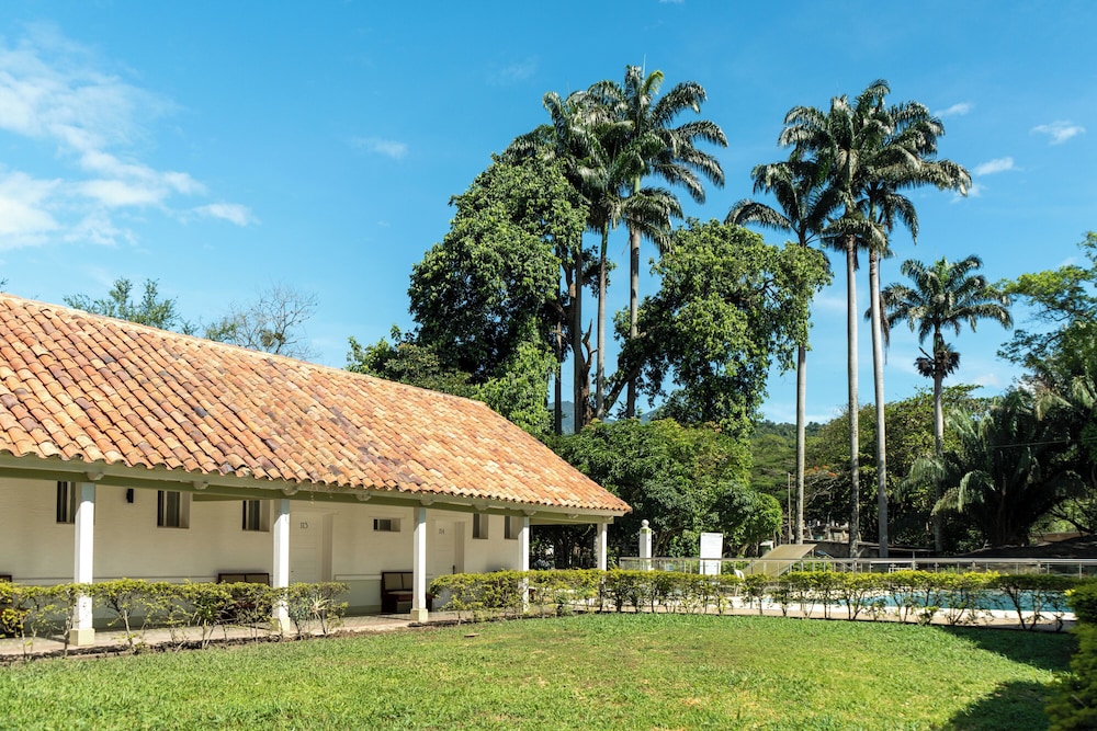 hotel las palmeras 42/50
