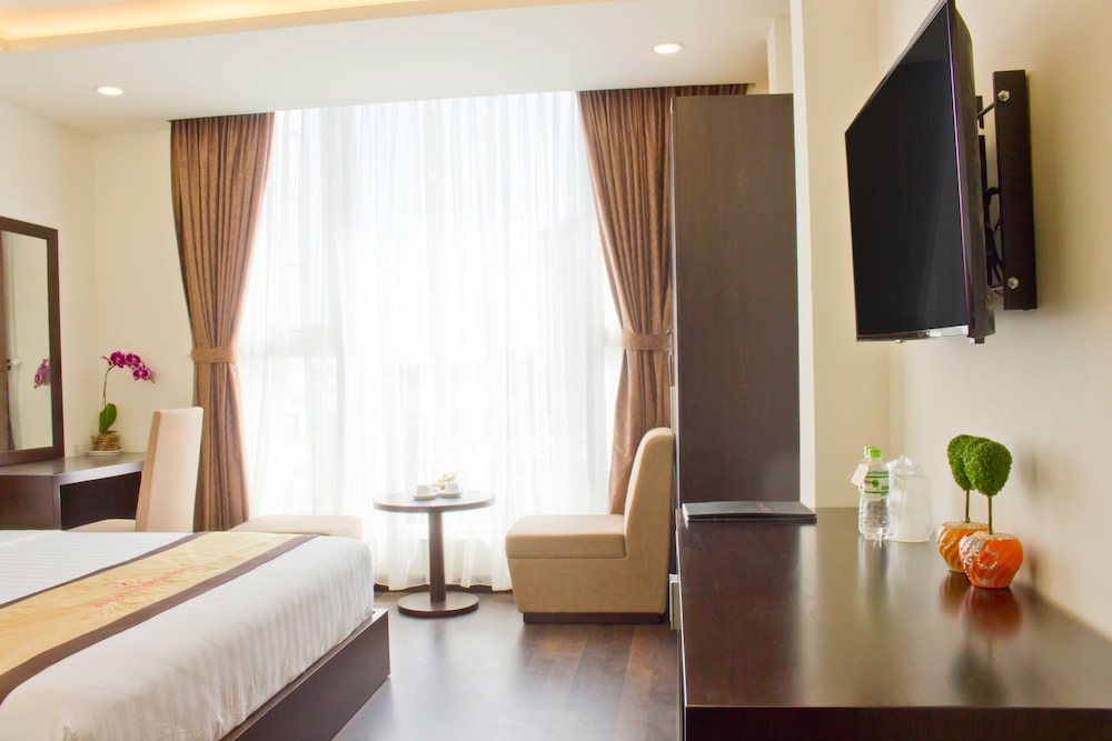 International Hotel 35/63