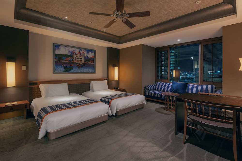 CLUB, DELUXE, TWIN BEDS, CITY SIDE, CLUB LOUNGE ACCESS