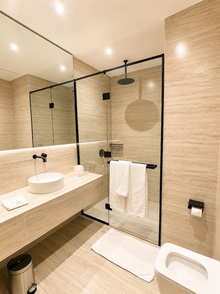 Ayan furnished units and Suites 48/50