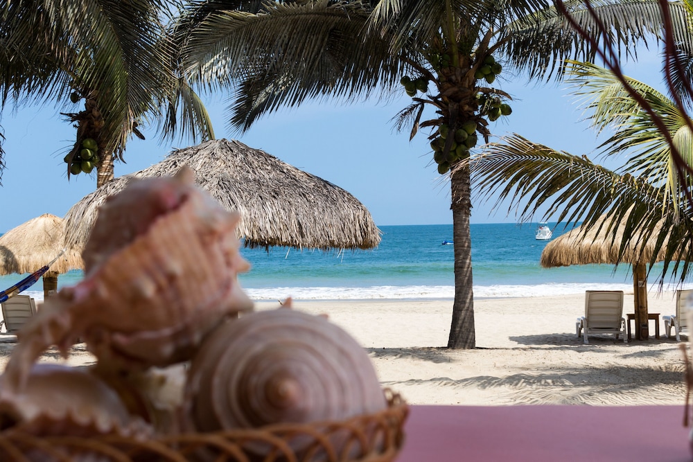 Punta Sal Suites & Bungalows Resort 47/50