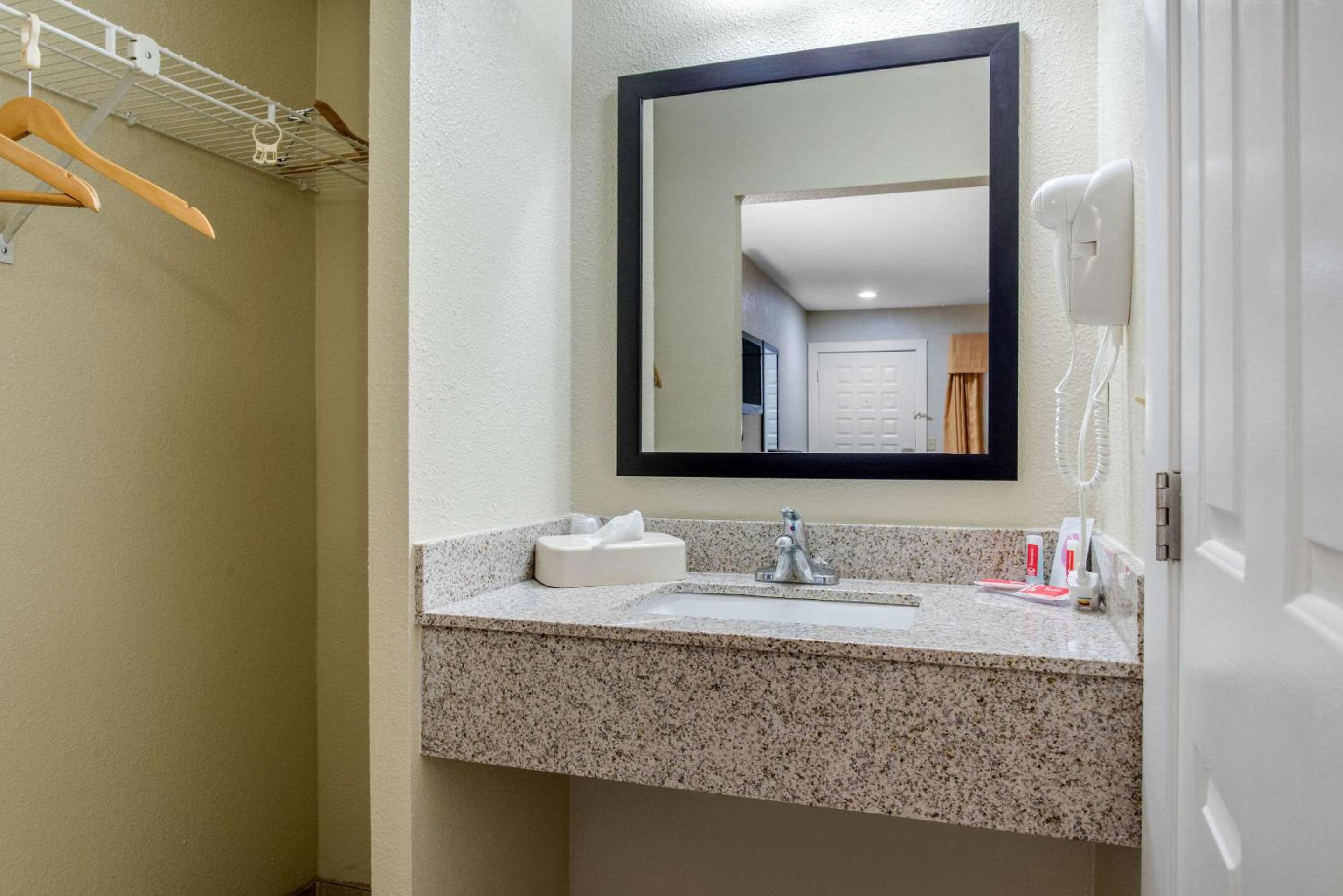 Room, Double Bed, Bathtub, Accessible