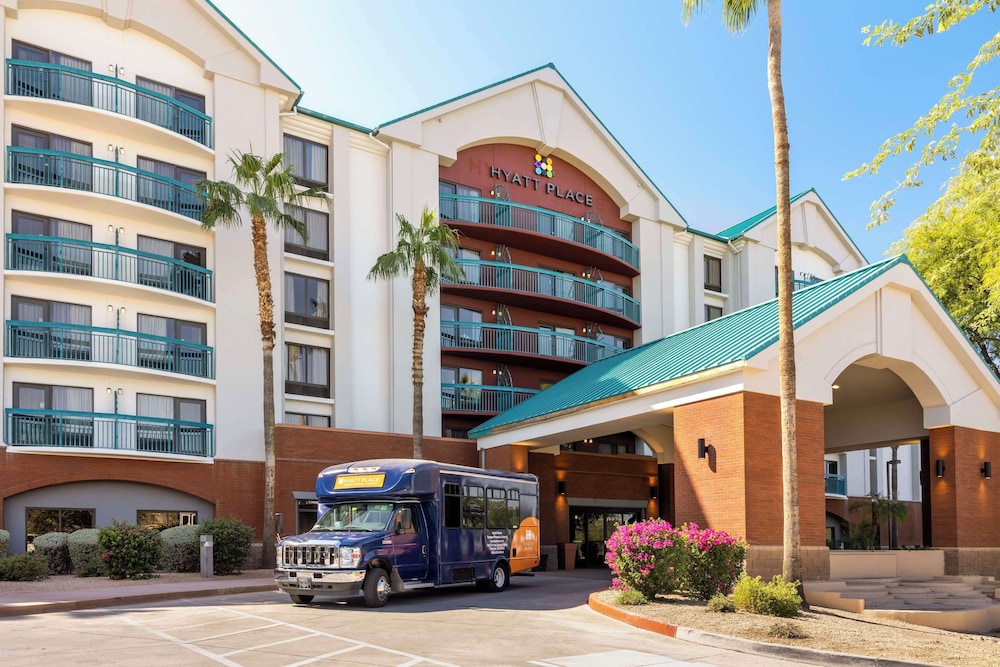 Hyatt Place Tempe/Phoenix Airport 48/54