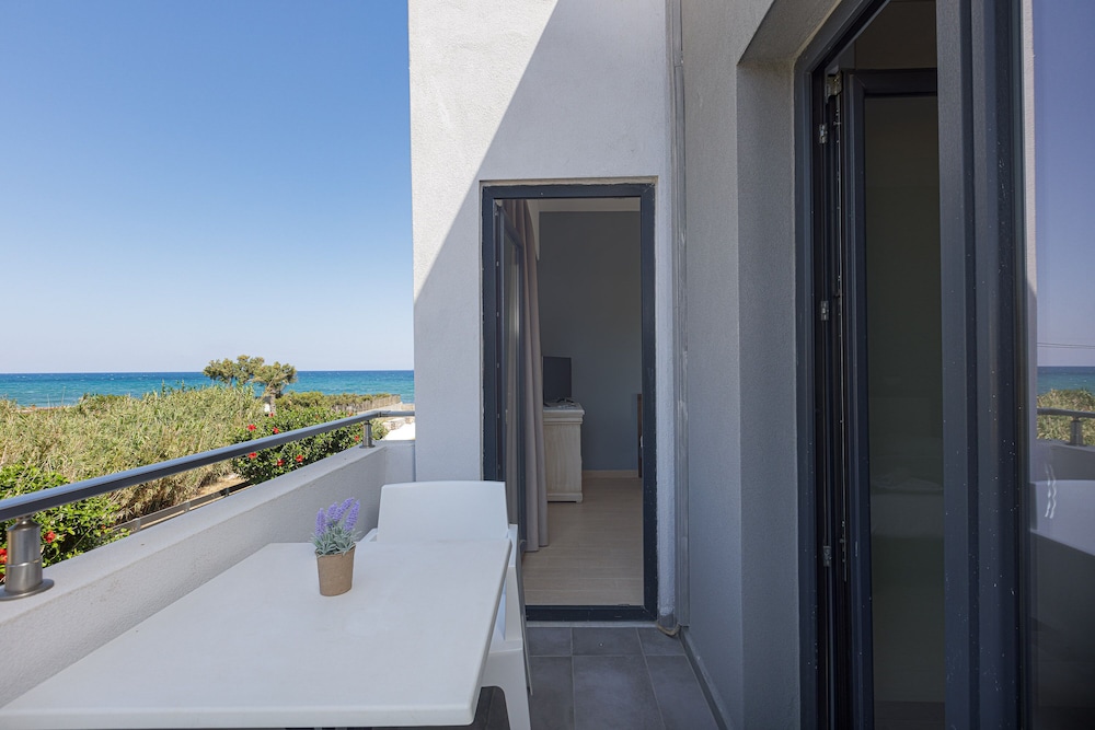 Golden Bay 4/50