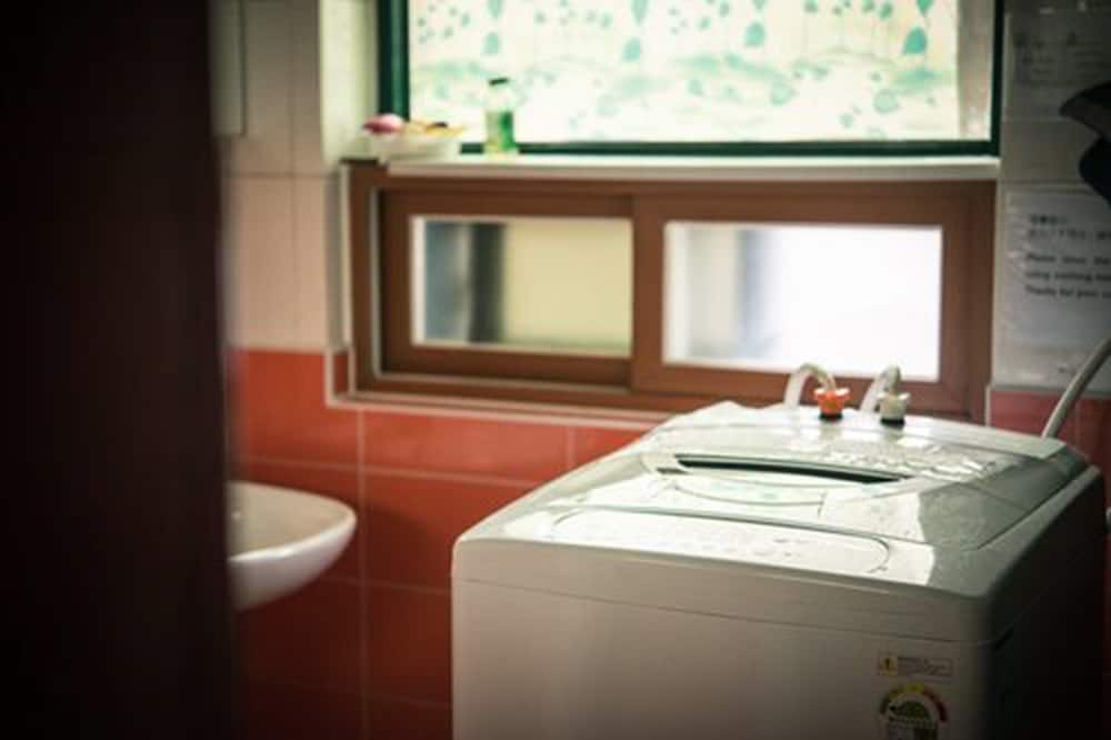 Hostel Korea 36/48
