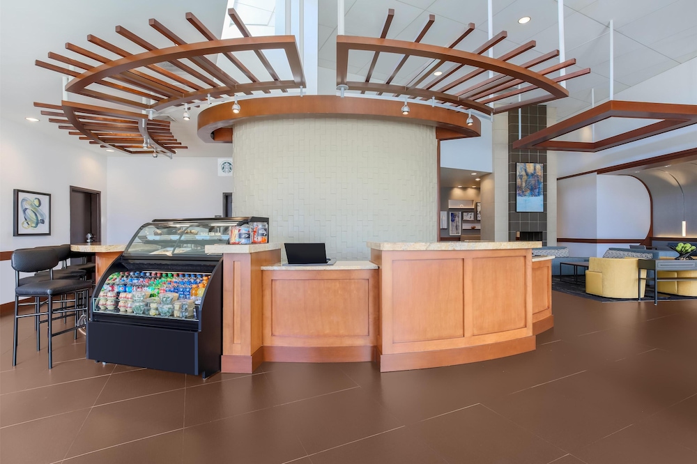 Lobby at Hyatt Place UC Davis, DAVIS - CA