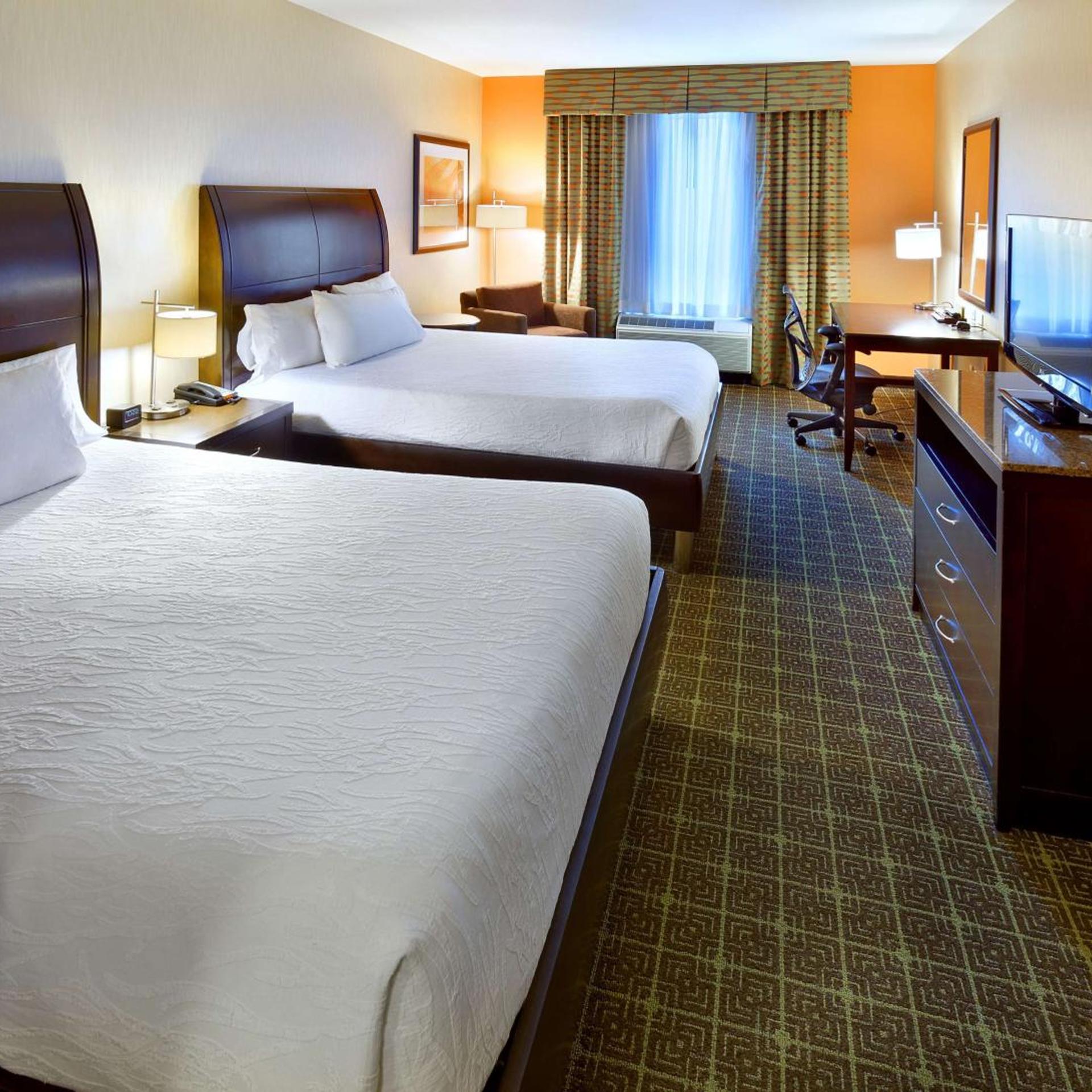 PREMIUM, 2 QUEEN BEDS