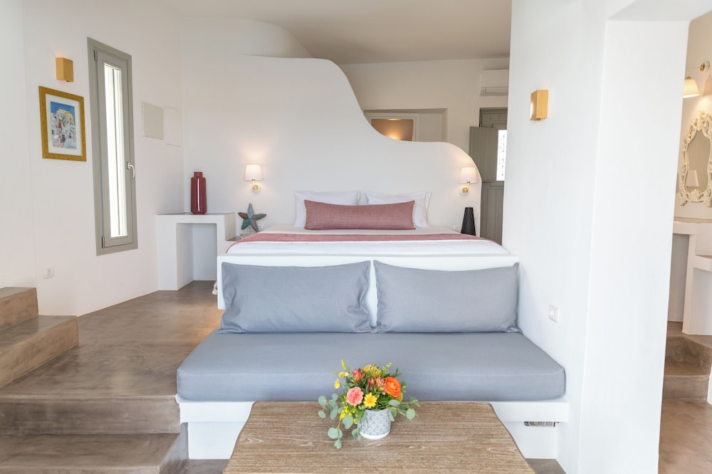 فيلا سيغنتشر بسرير كينج بإطلالة على البحر بمسبح خاص، Desiterra Santorini 6/10