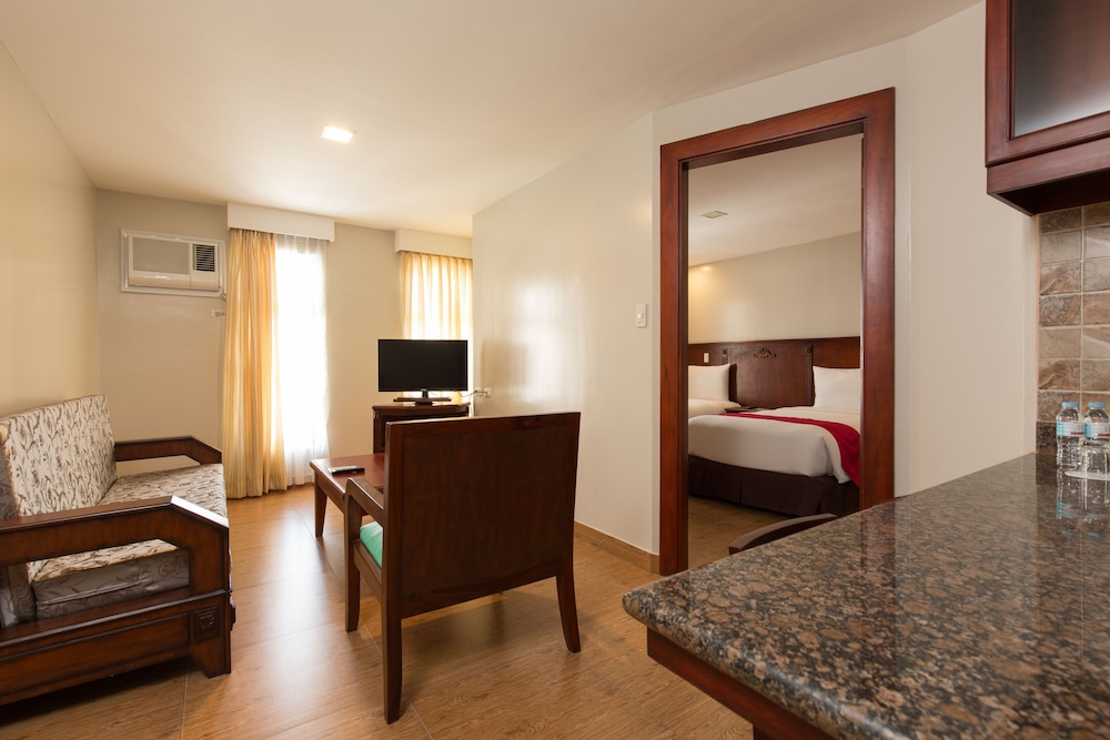 Mj Hotel and Suites 19/35