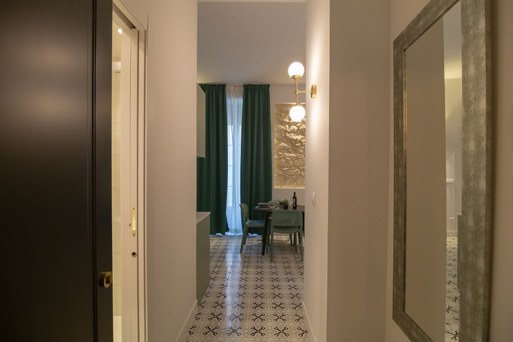 Apartamentos Teatro by Be Alicante 37/43