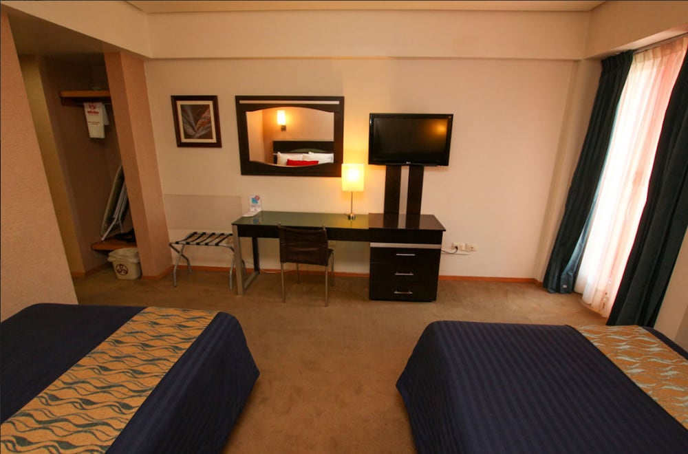Hotel Colon Plaza Business Class 10/21