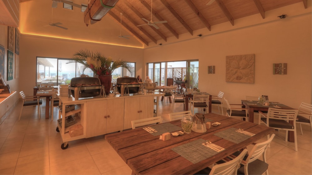 Moana Sands Lagoon Resort - Adults Only 57/70