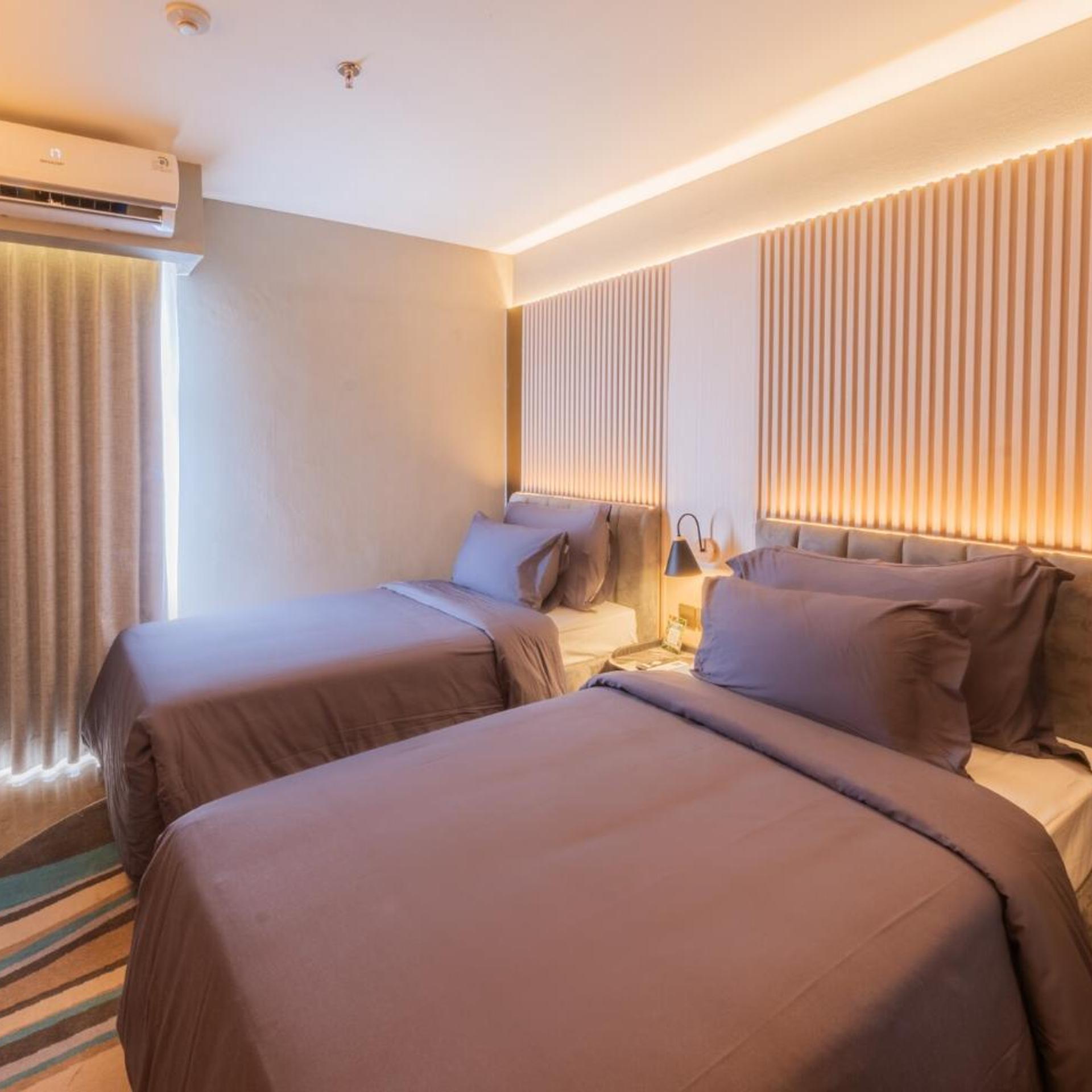 Suite, Sea View