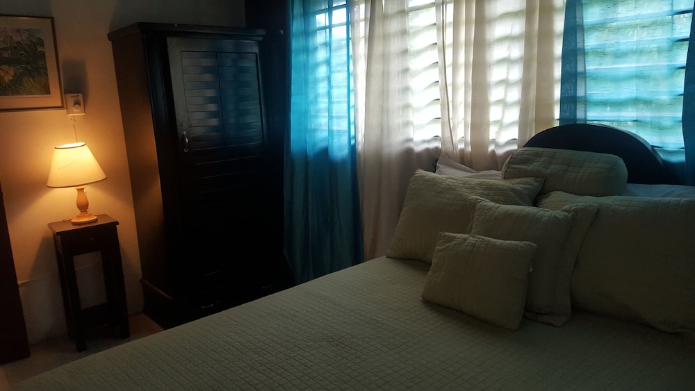 Firefly Beach Cottages and Suites 47/78