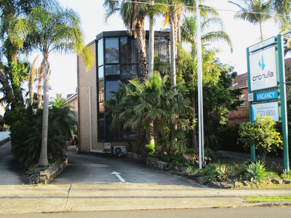CRONULLA MOTOR INN 38/45