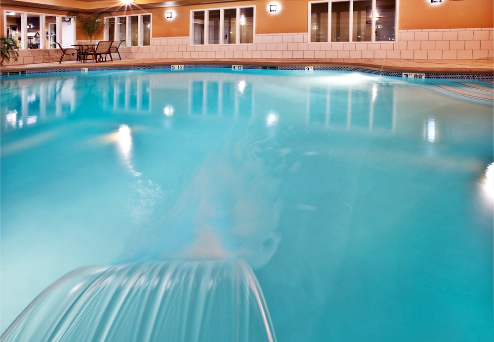 Holiday Inn Express Hotel Suites Crawfordsville 34/65