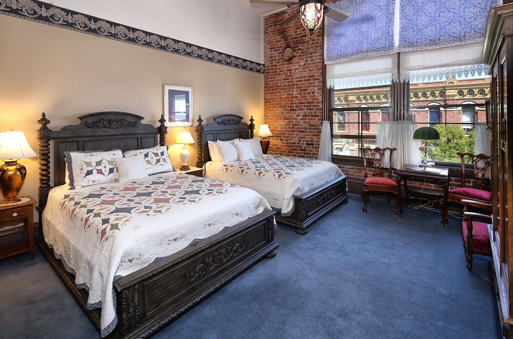 PALACE HOTEL PORT TOWNSEND 10/43
