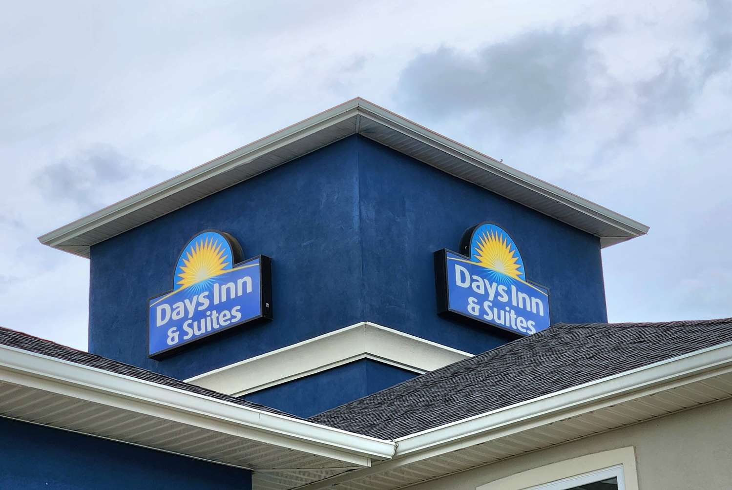Days Inn & Suites By Wyndham Thibodaux 2/68