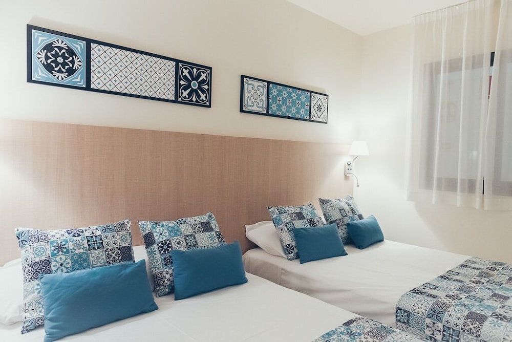 Holiday Village Bonavista de Bonmont 48/74
