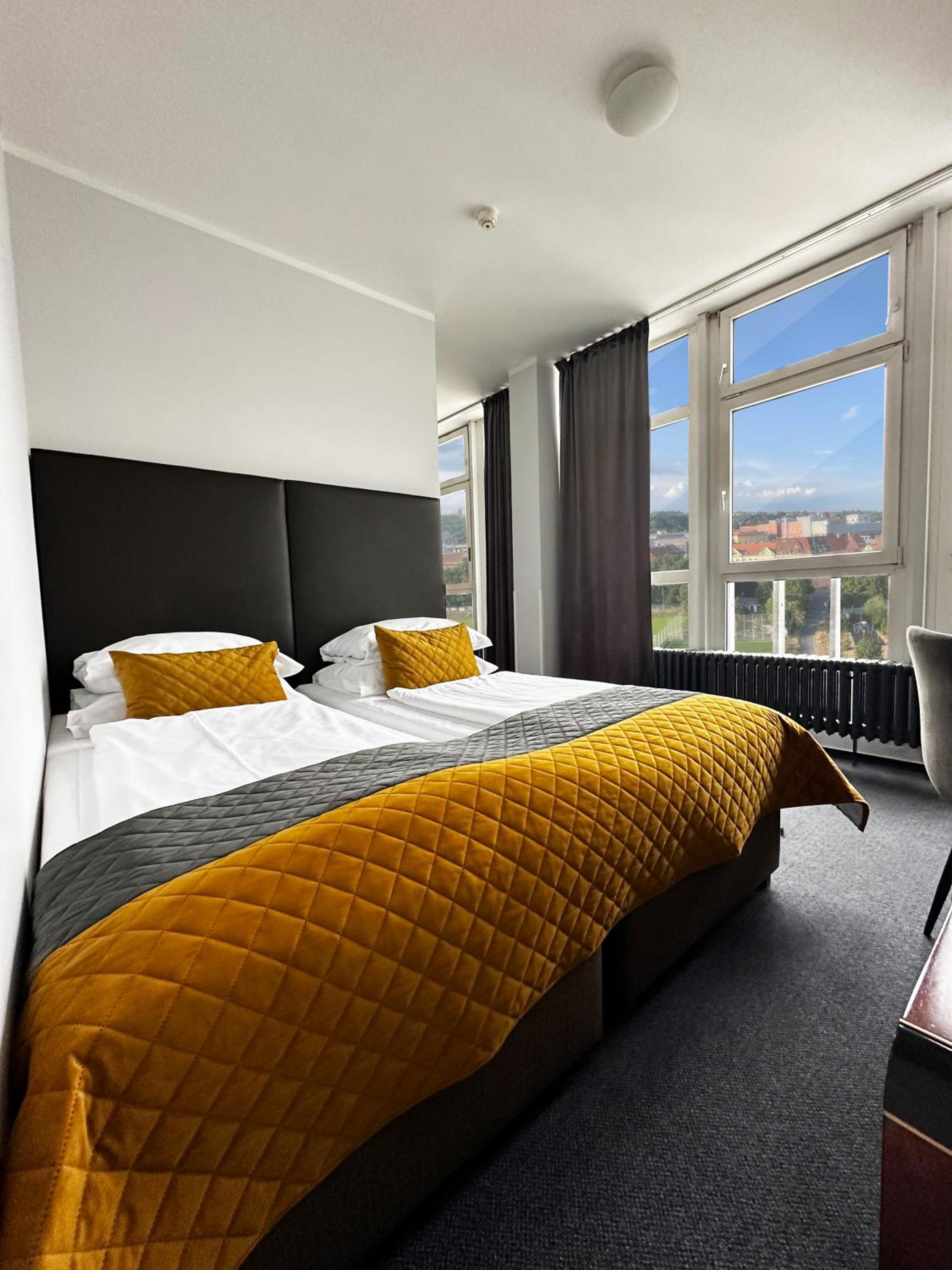 جناح عائلي، Hotel Uno Prague 4/8