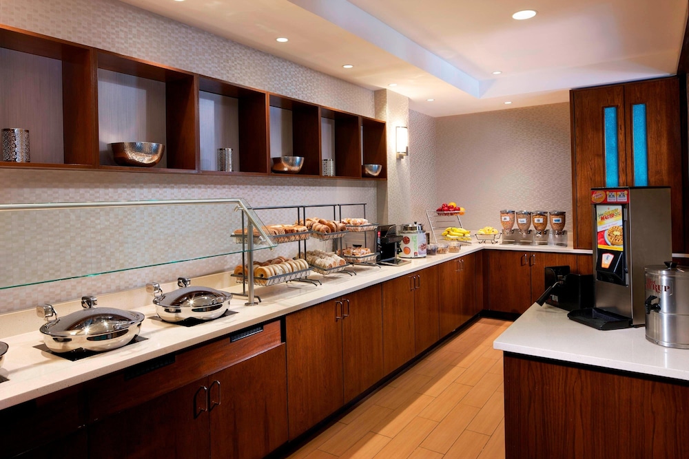 Springhill Suites By Marriott Newark Liberty International 33/45
