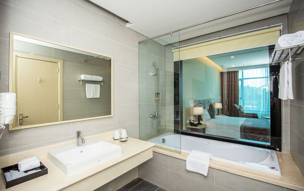 Muong Thanh Luxury Dien Lam Hotel 60/61