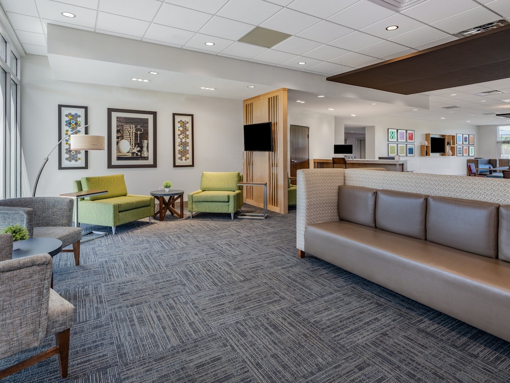 Holiday Inn Express & Suites Ruskin - Sun City 17/59