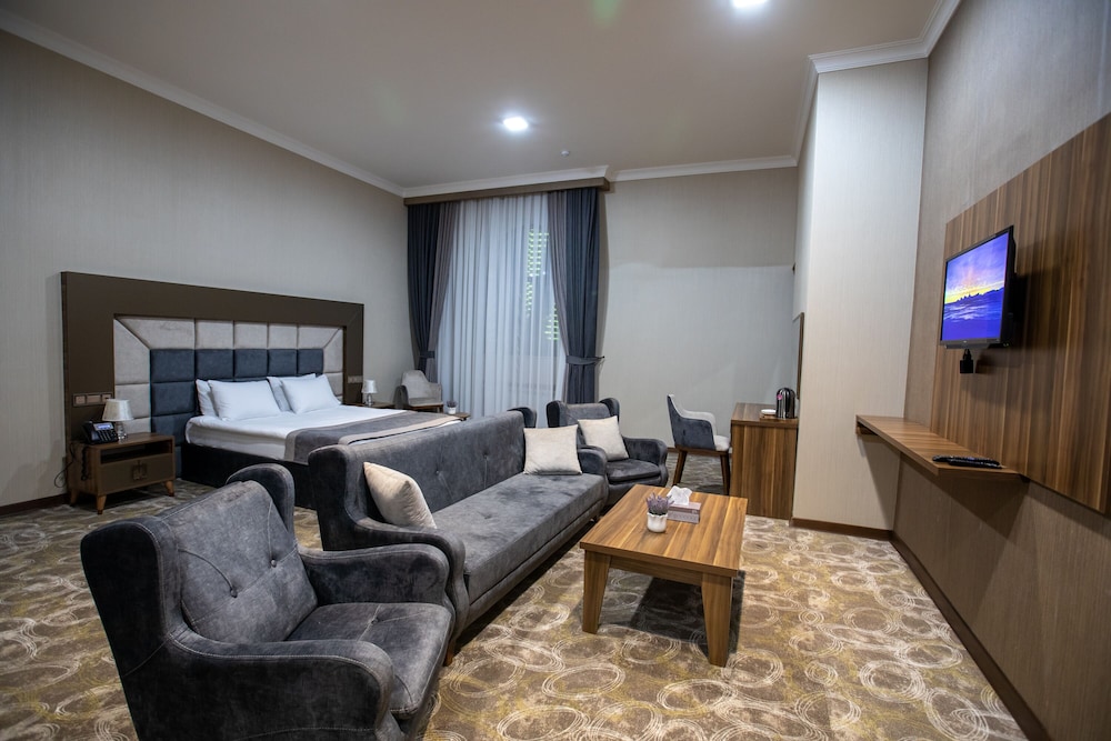 Volga Hotel Baku 30/32