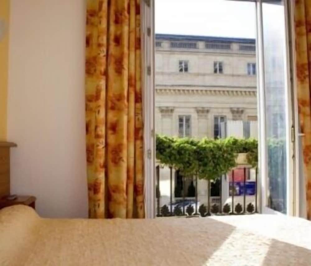 Hotel De l Opera 5/45